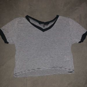 Love culture crop top v neck